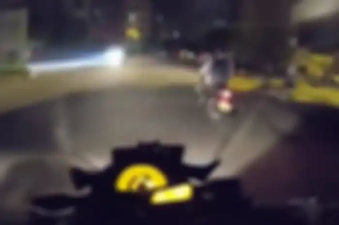 Aksi kejar-kejaran jambret dengan biker moge