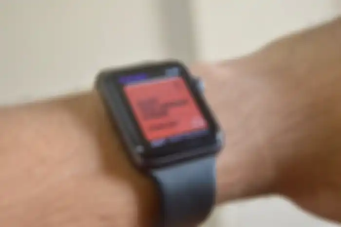 Mendengarkan podcast dengan Apple Watch