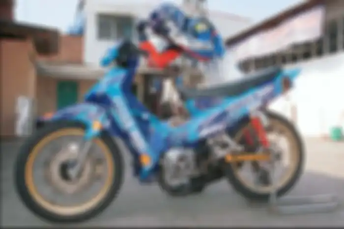 yamaha F1Z-R Inter Biru CMS