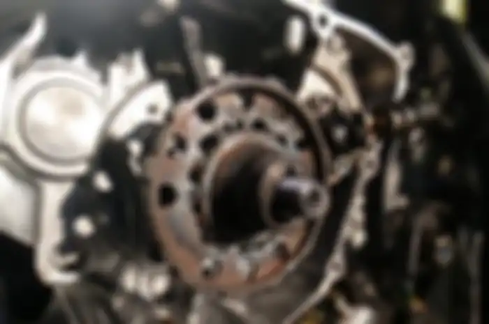 Rotor Yamaha YZF-R15 dipasang di Suzuki GSX-R150
