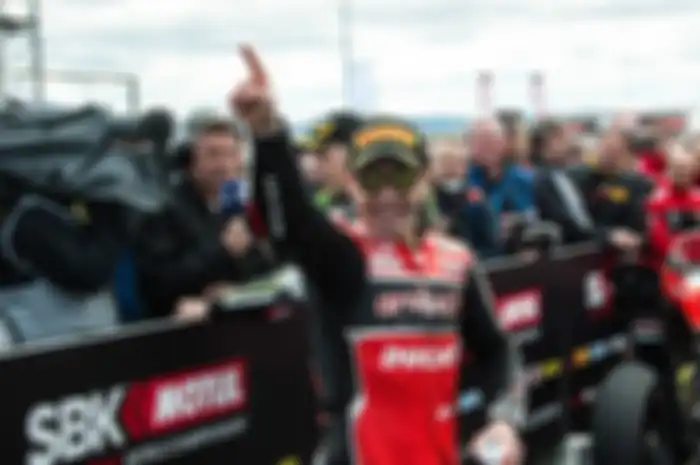 Alvaro Bautista menang lagi di WSBK Aragon, podium 1 di Superpole Race