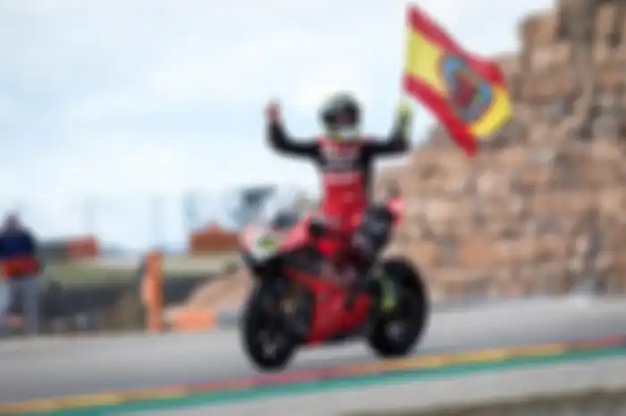 Alvaro Bautista catatkan rekor kemenangan Ducati ke-350 kali di WSBK berkat motor berd-DNA MotoGP