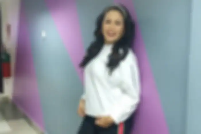 Elly Sugigi