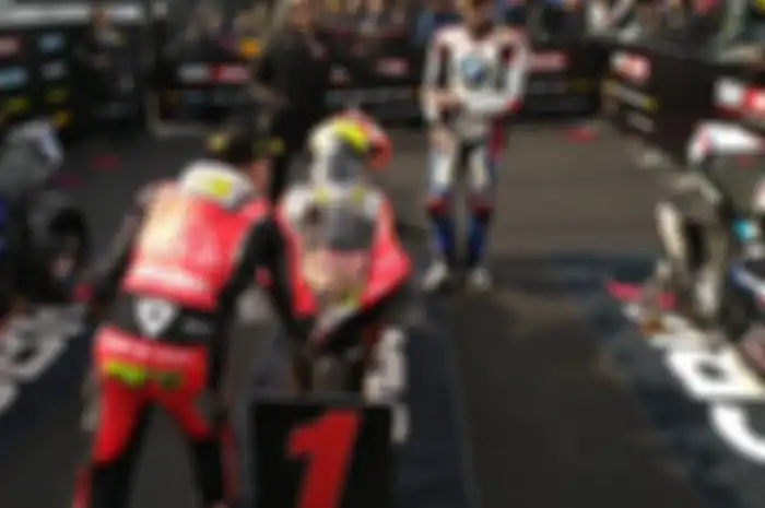 Alvaro Bautista kembali juara race 1 WSBK Belanda setelah menempati posisi start terdepan, (14/4/2019)