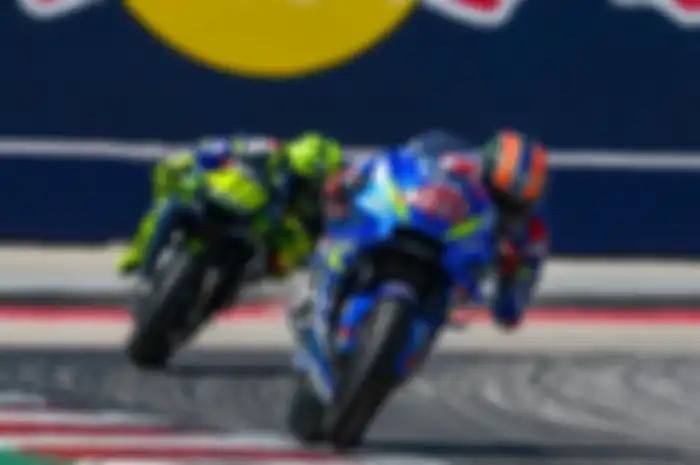 Pertarungan sengit Alex Rins dengan Valentino Rossi di MotoGP Amerika 2019