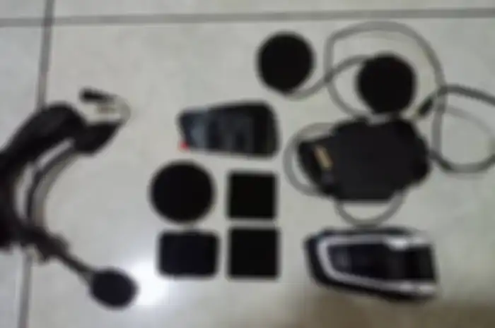 Dibanderol Mulai Rp 3 Jutaan,  Ini Fitur Canggih  Pada Intercom Helm Cardo Packtalk Bold