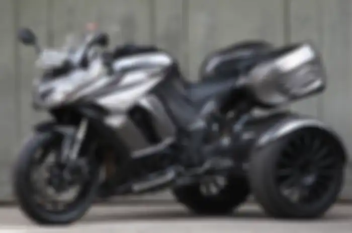 Kawasaki Ninja 1000 Roda Tiga Trike Vincent Motor Sport