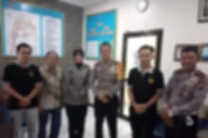 Anggota Satlntas dan APIK BANGGA setelah diskusi 