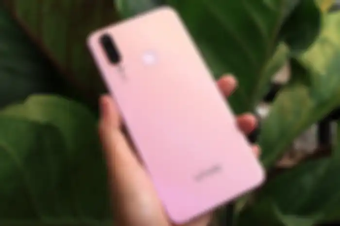 Vivo Y17 dengan warna pearl Pink