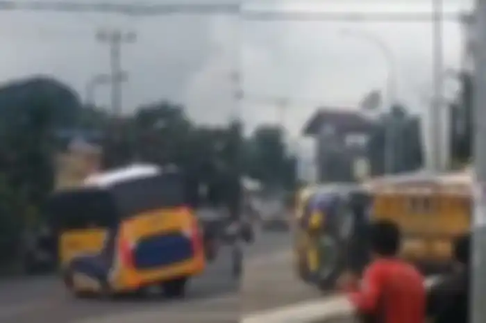 Sebuah bus pengangkut rombongan pelajar nyelonong mundur saat tak kuat menanjak di Tanjakan Selarong, Puncak, Rabu (1/5/2019) sekitar pukul 11.00 WIB.