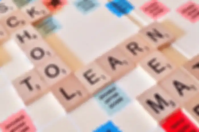 Sedang bermain scramble dengan kata kata bahasa inggris