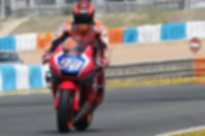 marc marquez jajal motor milik stefan bradl