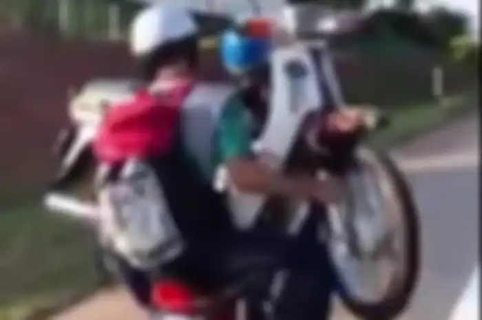 Kisah dua sahabat ini patut dicontoh, selalu menemani dalam suka dan duka