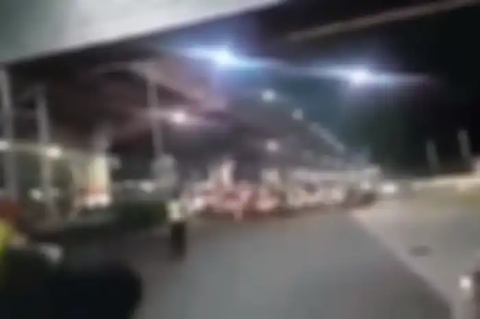 Ratusan anggota geng motor berniat masuk jalan tol