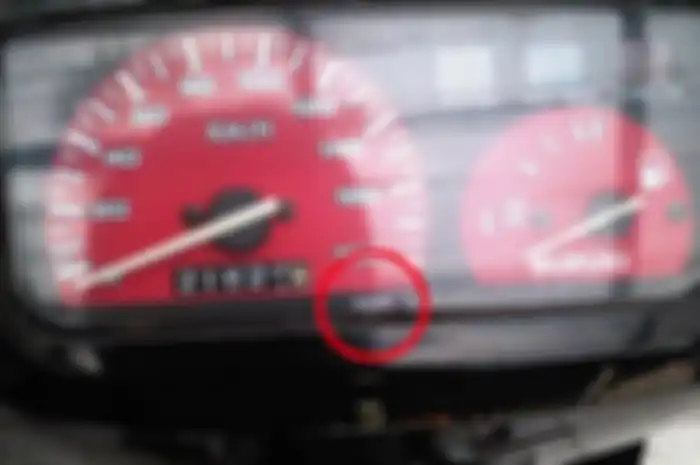 Tulisan VDO di spidometer Suzuki Satria 120R