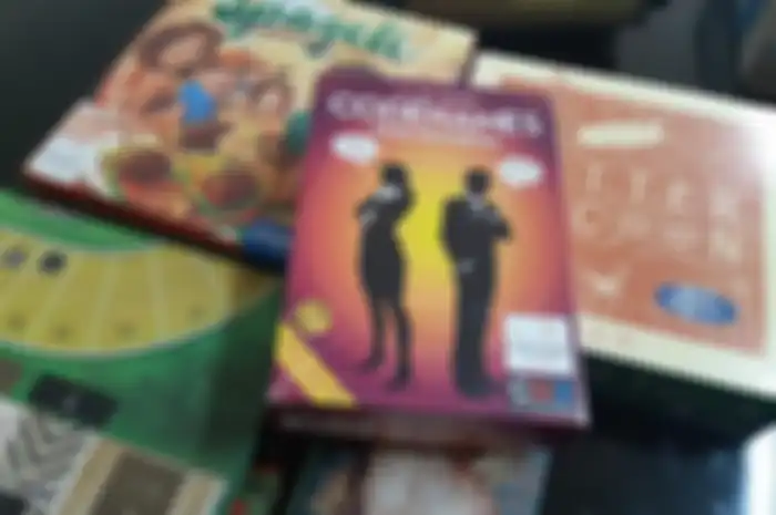 Permainan board games bisa menemani lo nunggu buka puasa