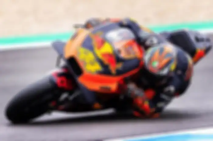 Pol Espargaro lebih nyaman memakai swingarm karbon