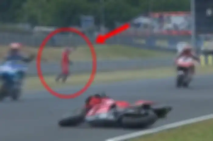 Danilo Petrucci ingatkan pembalap lain saat FP2 MotoGP Prancis 2019