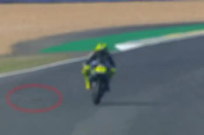 Rantai motor Valentino Rossi putus di sesi FP1 MotoGP Prancis.