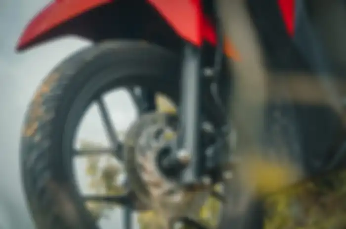 Ilustrasi ban motor Honda Vario. Tips modifikasi motor Honda Vario series, pakai ban Maxxis tipe ini yang jadi buruan bikers Vario.