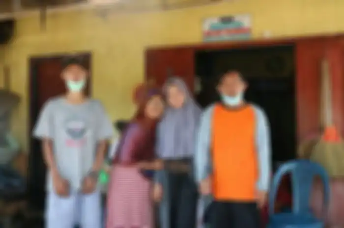 Keluarga Alyza Firdaus Nabila