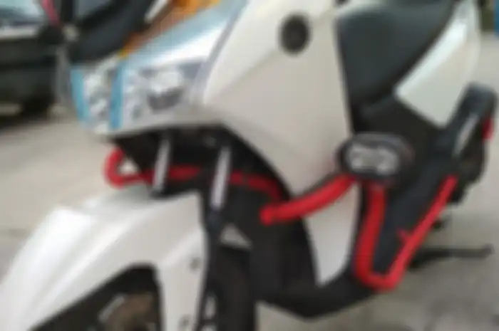 Crash bar Yamaha Lexi