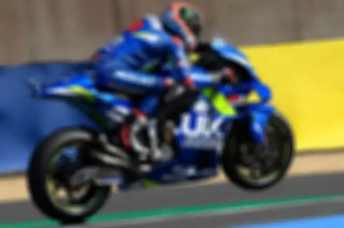 Motor MotoGP Suzuki GSX-RR, gak nyangka bagian paling enteng yang nempel di motor motogp