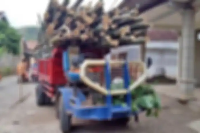 Kendaraan Edet yang menewaskan tiga pemotor di Tulungagung, Jawa Timur