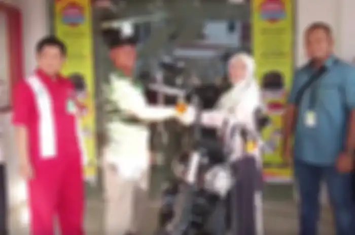 Tukang ojek dapat hadiah motor Harley-Davidson di Lampung