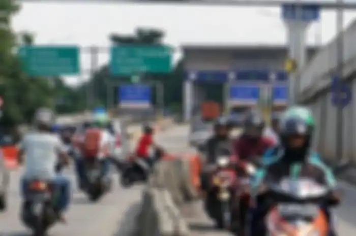 Ilustrasi pemotor lawan arah. Ternyata Jenis Pelanggaran Ini yang Paling Banyak Selama Operasi Patuh Jaya 2020 ada 22.650 motor kena tilang selam 12 hari pelaksanaan operasi 