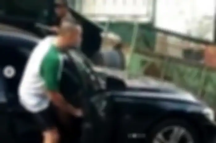 Sopir BMW yang membawa pistol ditangkap Polisi