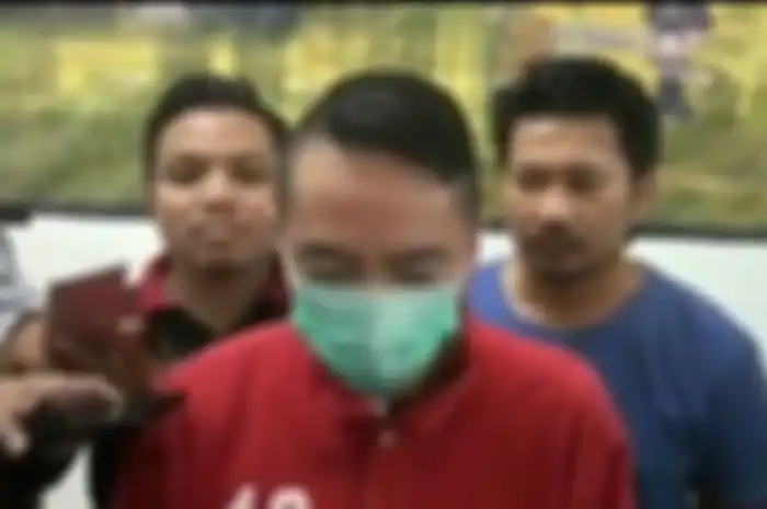 Sopir BMW yang menjadi koboi jalanan meminta maaf