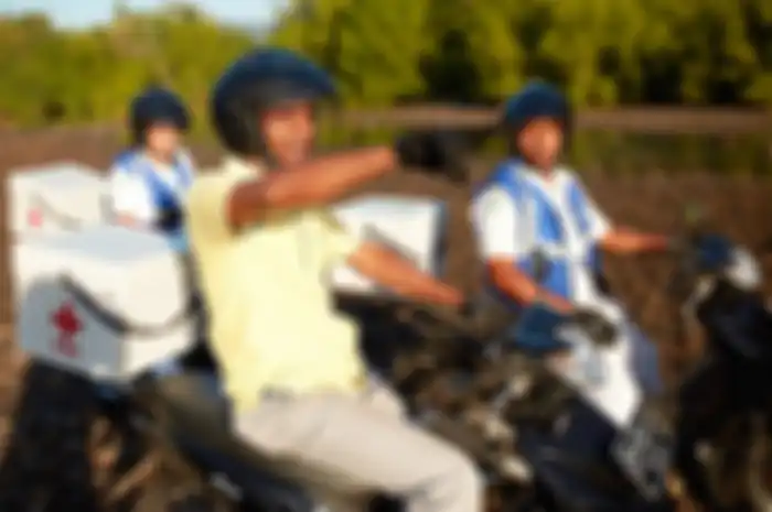 Mansetus Balawala pinjamkan Honda Revo untuk medis NTT