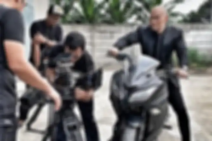 Foto ilustrasi. Deddy Corbuzier pernah menerima uang dari Indra Kenz, nilainya setara harga Yamaha NMAX 4 unit.