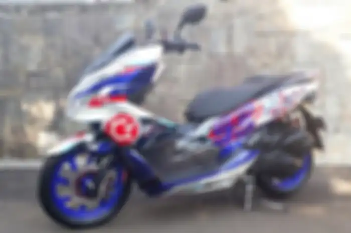 Honda PCX 150 pakai livery Marc Marquez