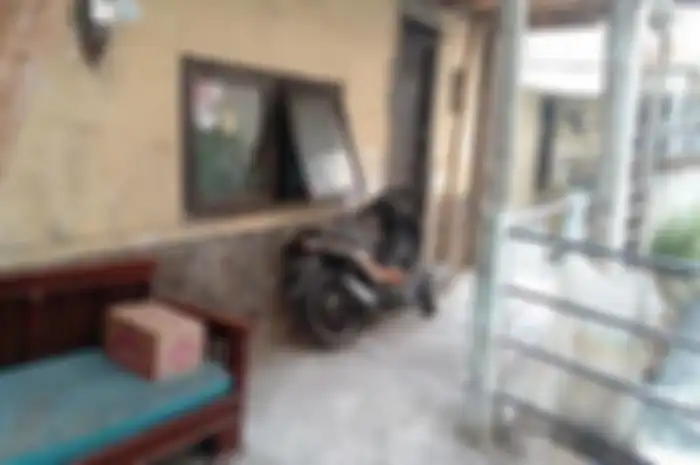 Jendela rumah Murtini