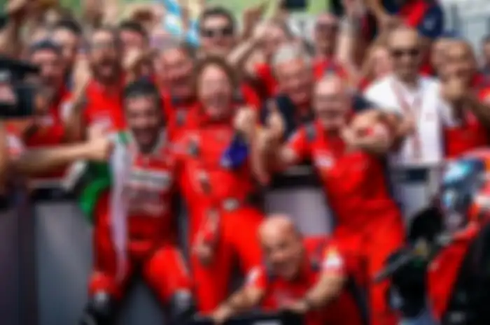Ilustrasi. Danilo Petrucci tersenyum lebar, resmi bertahan di tim Ducati pabrikan di MotoGP 2020 