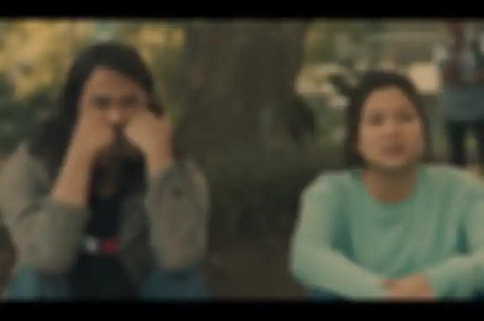 Jason Ranti dan Danilla Riyadi dalam film 'Koboy Kampus' karya Pidi Baiq