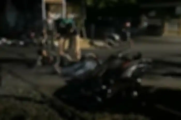 Kecelakaan melibatkan dua pemotor di Sukoharjo.