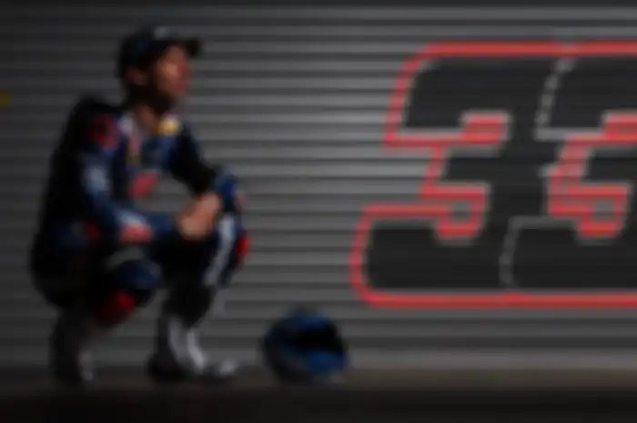 Marco Melandri mantan pembalap MotoGP era 2003-2011 kini balapan di WSBK memutuskan gantung helm akhir tahun ini