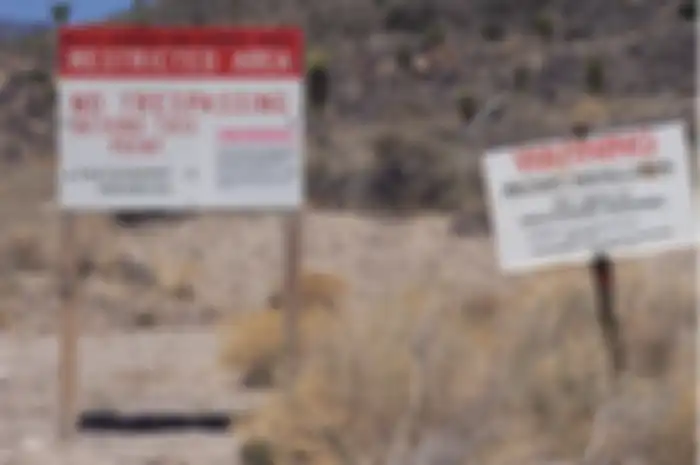 Papan larangan di Area 51