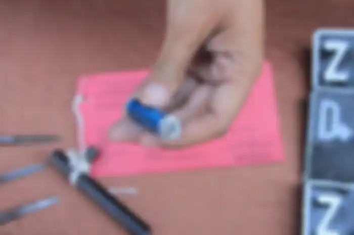 Kunci magnetik yang bisa membuka penutup magnetik kunci kontak