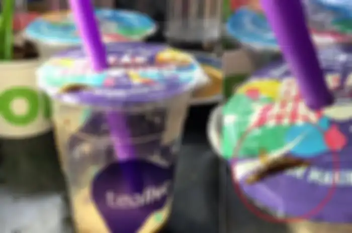 Kecoak yang ditemukan dalam minuman bubble tea bermerek Tealive