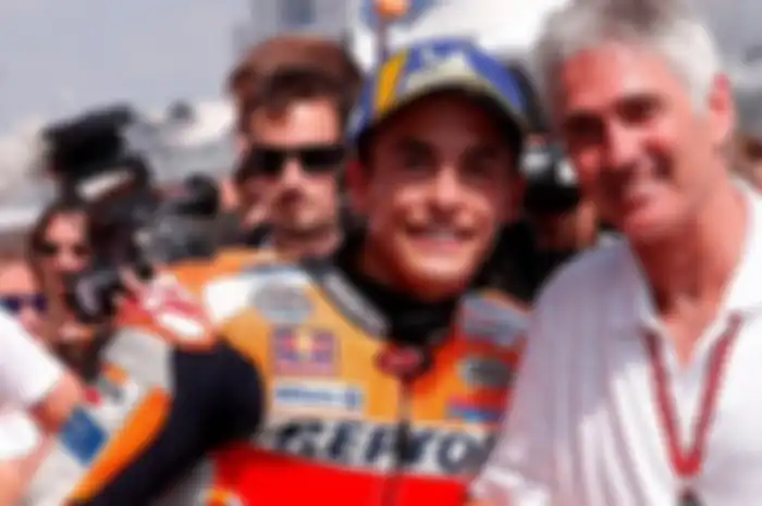 Marc Marquez bersama legenda MotoGP dan Honda, Michael Doohan, pelan namun pasti rekor Mick Doohan terus digerogoti Marc Marquez