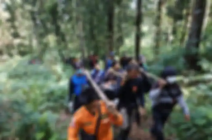 Selama dua bulan terakhir, kata Ady, pihak keluarga bersama anggota Polsek Kutasari melakukan pencarian, namun belum berhasil menemukan korban.