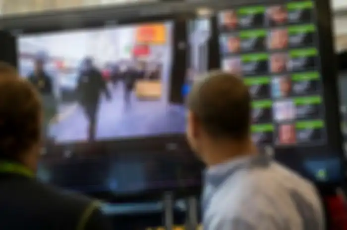 Penggunaan teknologi Face Recognition untuk keamanan