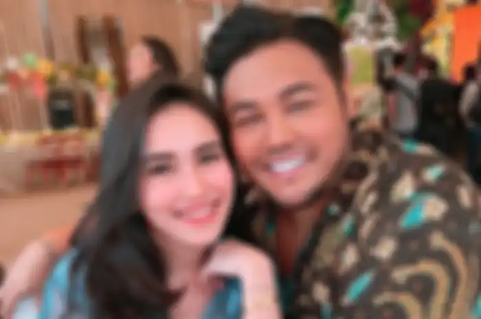 Kedekatan Ayu Ting Ting dan Ivan Gunawan banyak jadi sorotan.