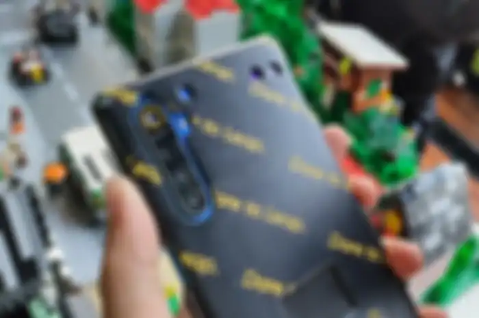penampakan quad-camera 64MP Realme