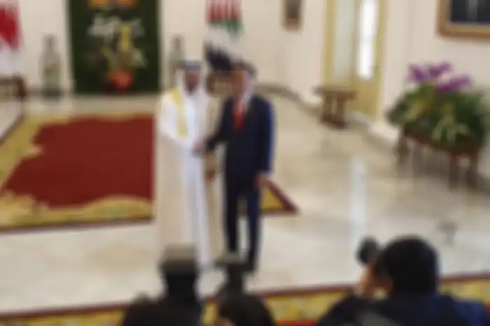 Presiden Jokowi menyambut kedatangan Pangeran Abu Dhabi, Putra Mahkota Abu Dhabi, Sheikh Mohamed Bin Zayed Al Nahyan, di Istana Bogor, Rabu (24/7/2019).