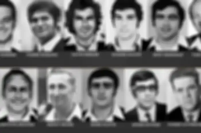 September 1972, tujuh anggota Black September melompati pagar keamanan di perkampungan atlet Olimpiade di Munich, Jerman.